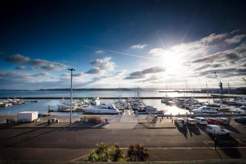 Poole Quay Hotel Buitenkant foto